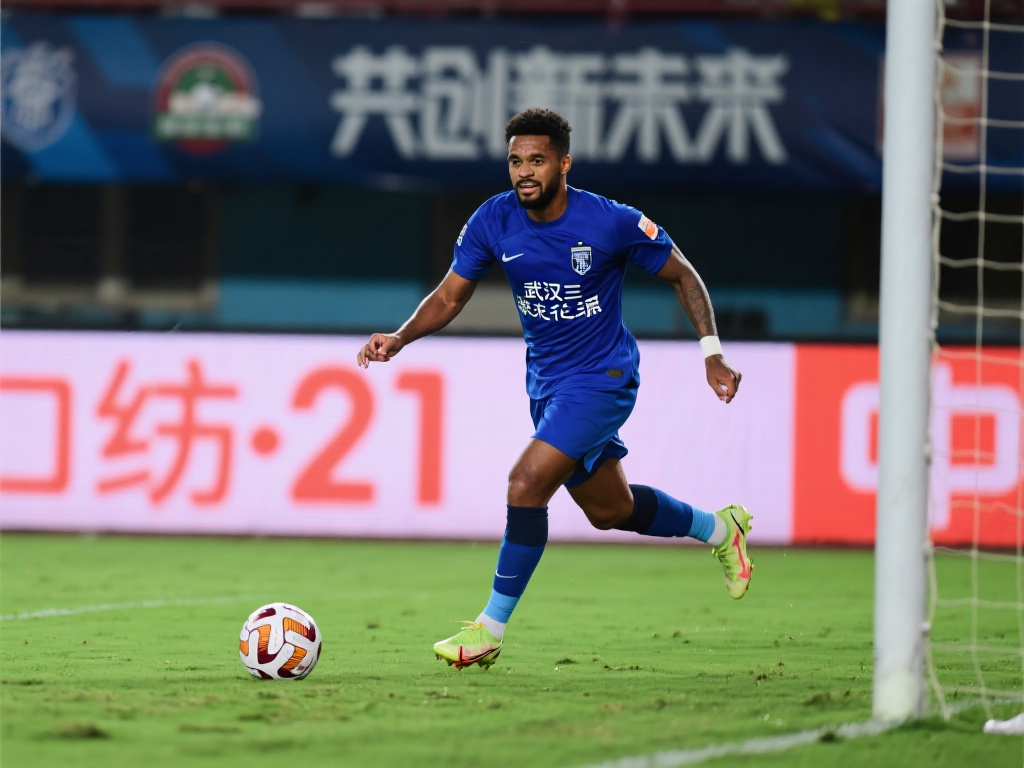 卢卡库留队悬念：罗马下赛季欧冠资格成关键！